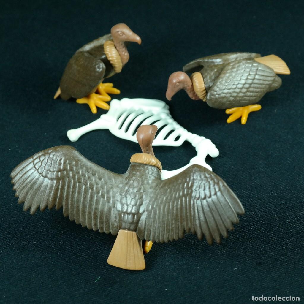 Playmobil: Playmobil 3 buitres con huesos ☼