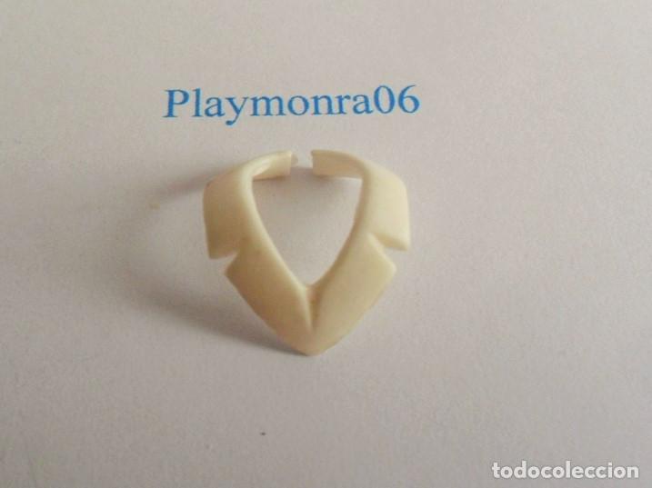 Playmobil: PLAYMOBIL P080 * CUELLO SOLAPA CHAQUETA BLANCO