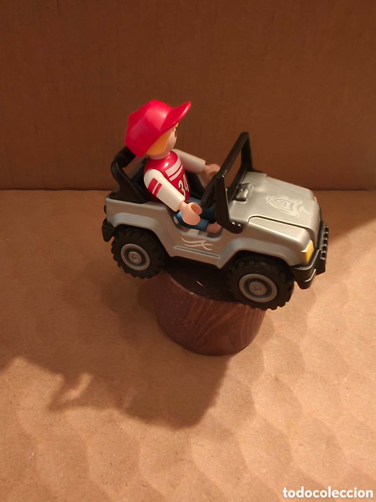 Playmobil: Figura Playmobil ni&ntilde;o en coche
