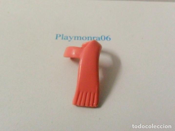 Playmobil: PLAYMOBIL P080 * CUELLO BUFANDA INVIERNO ROSA