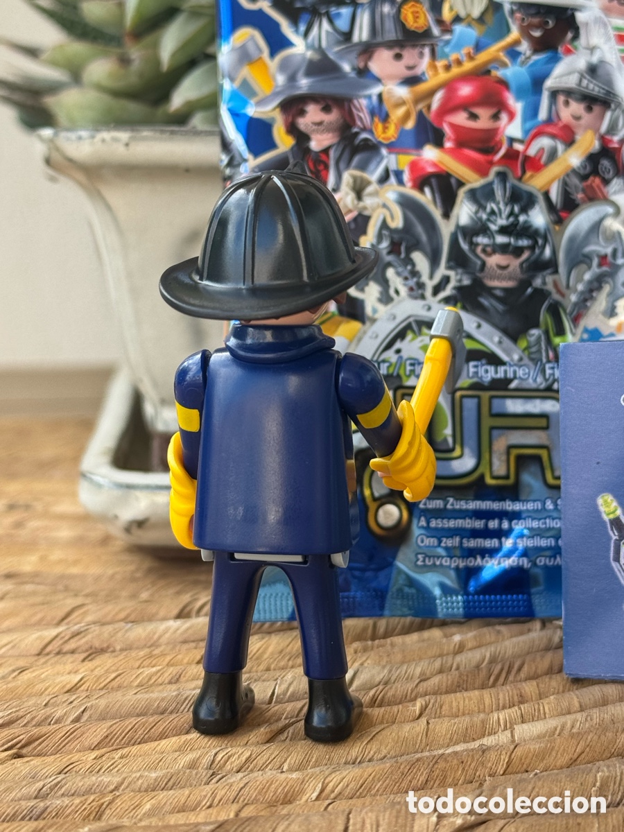 Playmobil: Playmobil Figures Bombero con Hacha y Casco - Foto 2