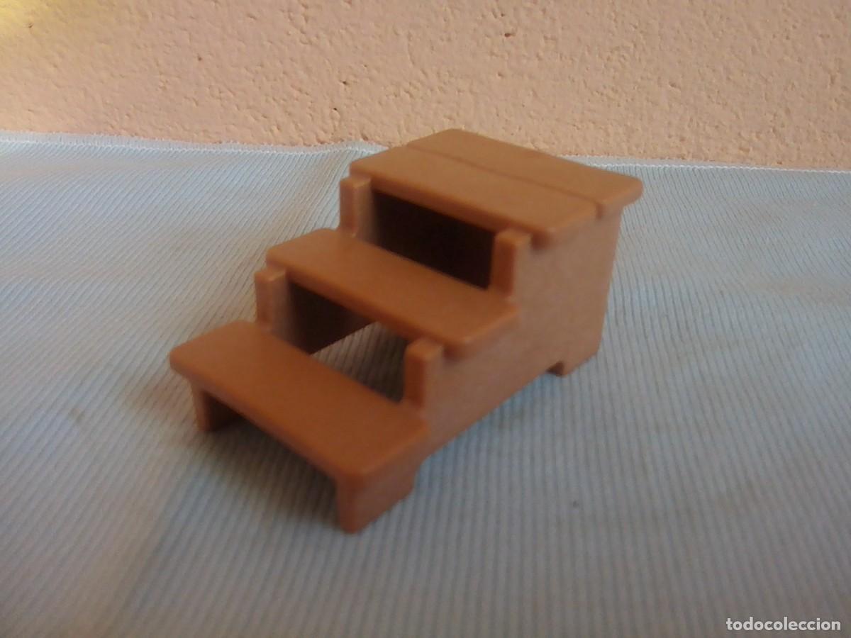 Playmobil: PLAYMOBIL ESCALERA MADERA TRES PELDA&Ntilde;OS