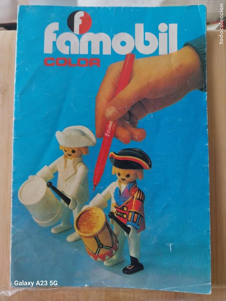 Playmobil: FAMOBIL COLOR CAT&Aacute;LOGO A&Ntilde;O 1974 14.8X10CMS ORIGINAL DESPLEGABLE PLAYMOBIL CLICK JUGUETERIA