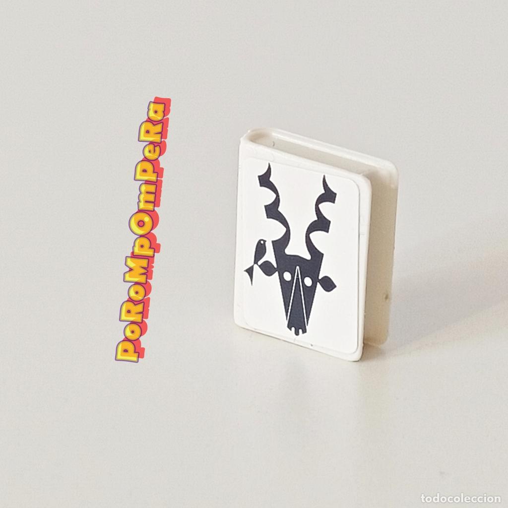 Playmobil: PLAYMOBIL libro peque&ntilde;o cerrado blanco con pegatina estanter&iacute;a librer&iacute;a - SET/S POR DETERMINAR F1