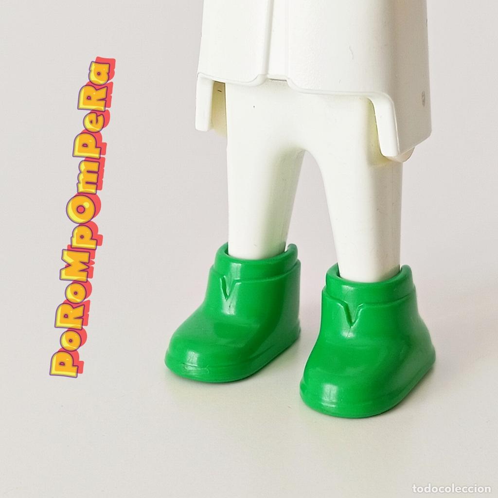 Playmobil: PLAYMOBIL pareja bota invierno verde &eacute;poca calzado nieve 70s F1