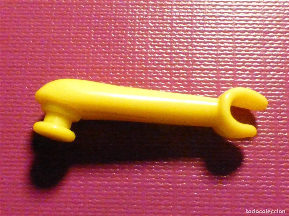 Playmobil: Playmobil - Click - Pieza Figura - Geobra 1974 - Color amarillo - Brazo Manos Fijas