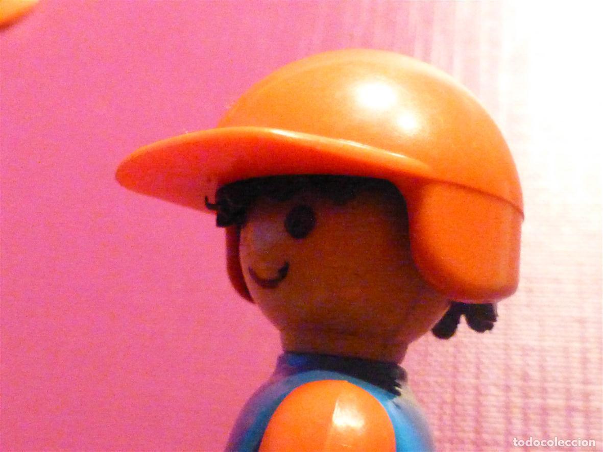 Playmobil: Playmobil - Gorro, Gorra - Sombrero, Visera - Casco Motorista - Color Naranja Oscuro - Playmobil
