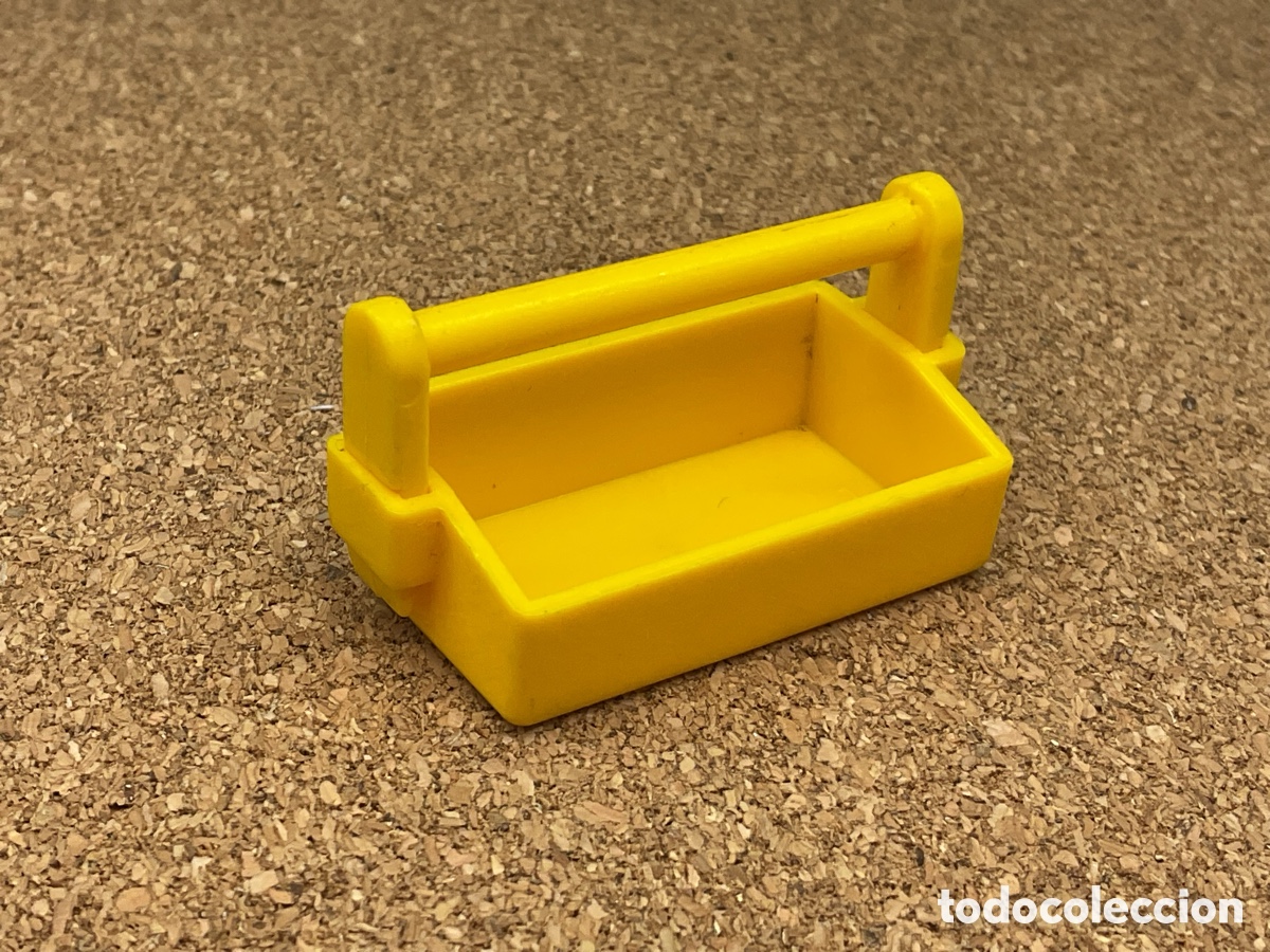 Playmobil: ACCESORIO PLAYMOBIL. CAJA HERRAMIENTAS COLOR AMARILLO.