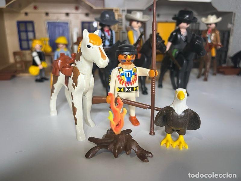 Playmobil: Playmobil lote del Oeste: dos edificios, caballos, vaqueros e indios - Foto 4