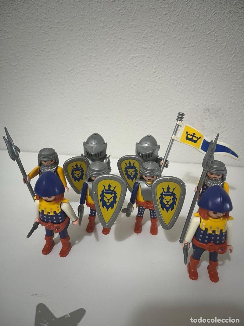 Playmobil: Playmobil caballeros del le&oacute;n: batall&oacute;n amarillo con escudos y estandarte