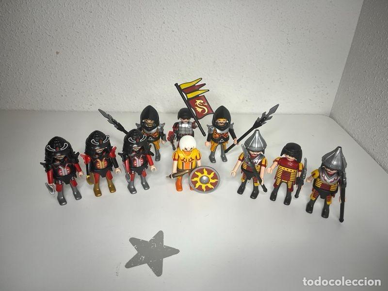 Playmobil: Playmobil 10 samur&aacute;is con armadura roja y dorada, lanzas y espadas
