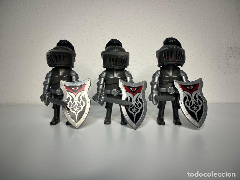 Playmobil: Playmobil 3 caballeros medievales negros con espadas y escudos