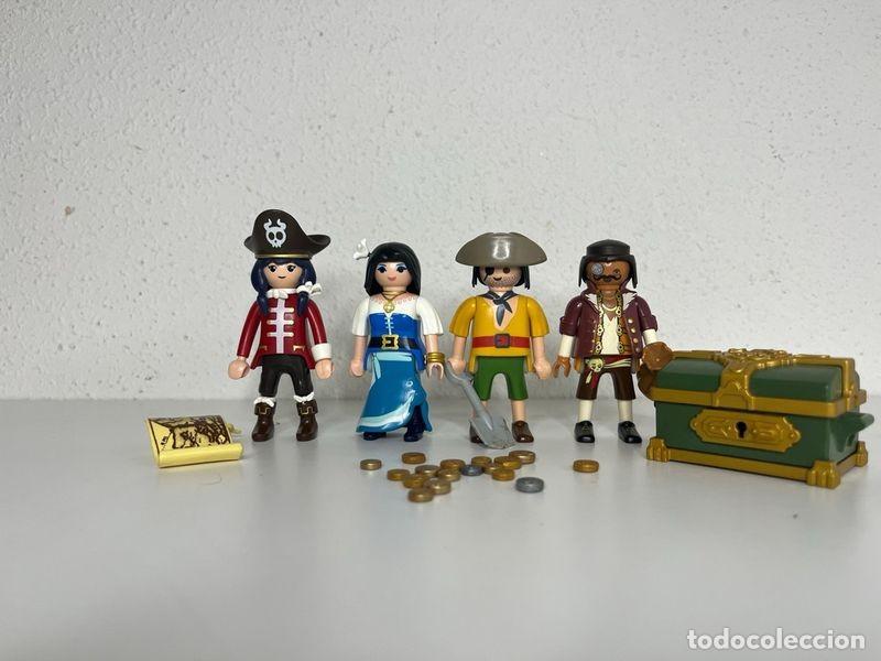 Playmobil: Playmobil piratas: capit&aacute;n, aventurera y corsario con cofre y mapa