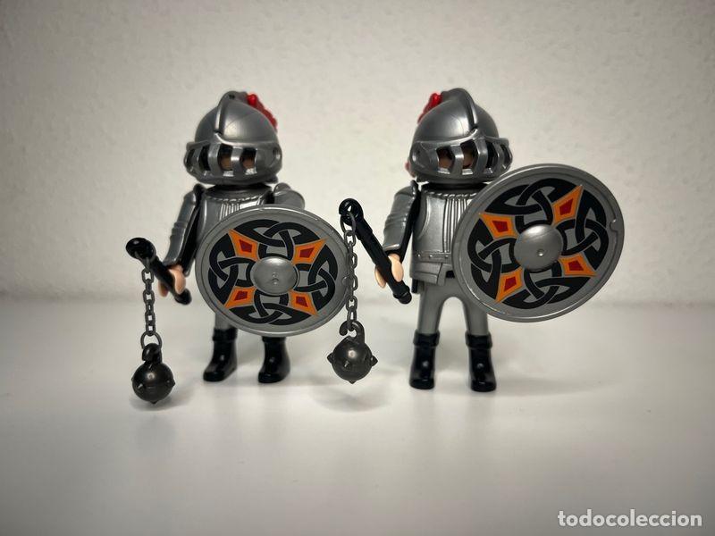 Playmobil: Playmobil 2 caballeros medievales con mangual y escudo celta