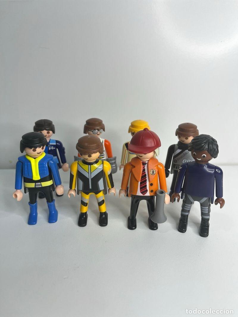 Playmobil: Playmobil 8 figuras de motor con cascos y meg&aacute;fono
