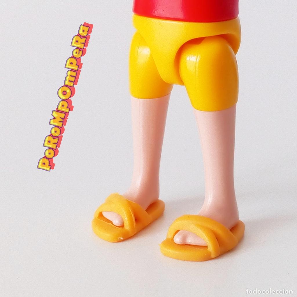 Playmobil: PLAYMOBIL pareja sandalia adulto r&iacute;gida amarill-mostaza chancla playa piscina par T3