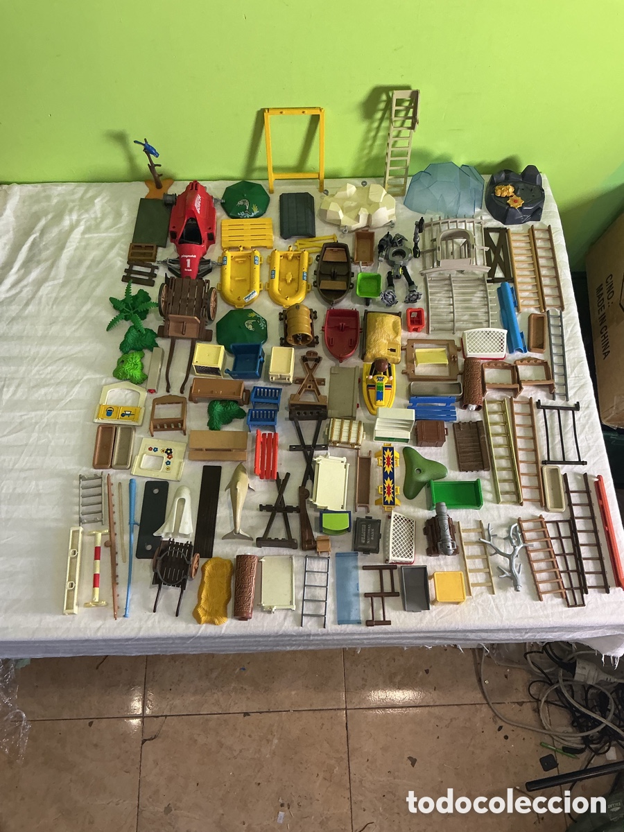 Playmobil: Lote de accesorios Playmobil variados &ndash; LOTE-ABC-1