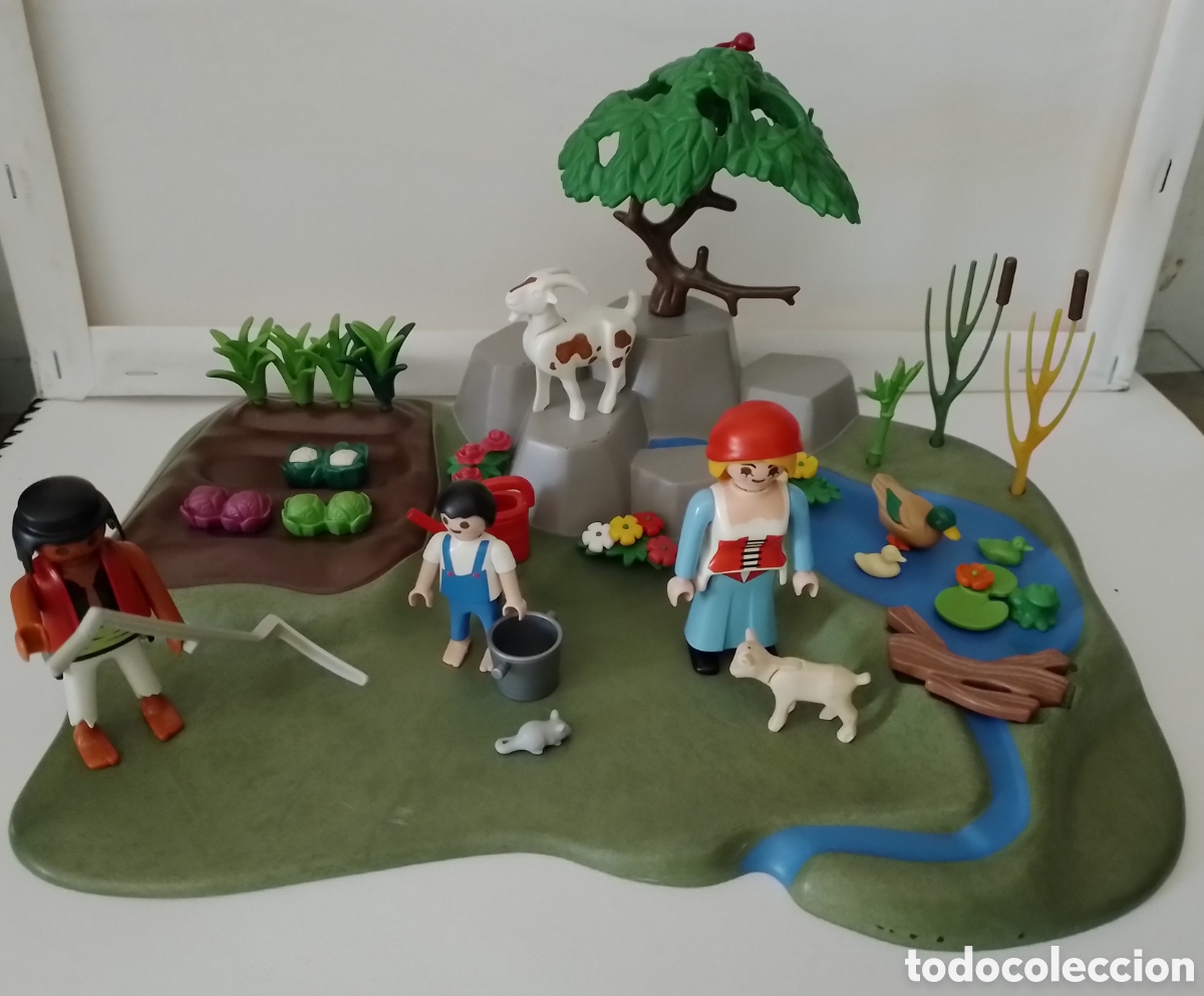 Playmobil: Familia aldeanos playmobil portal de Bel&eacute;n huerto