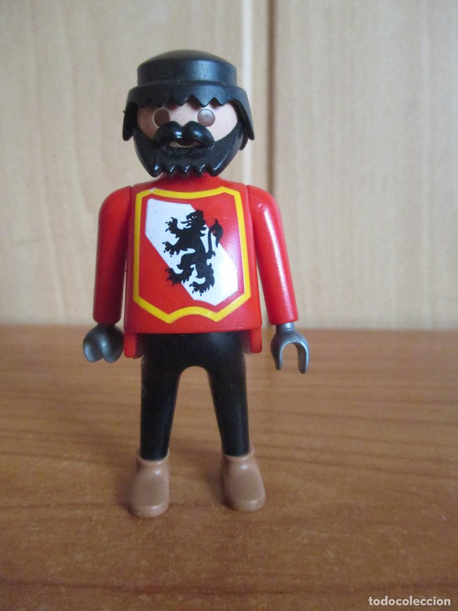 Playmobil: PLAYMOBIL : 1 FIGURA SOLDADO MEDIEVAL LEON NEGRO EN TORSO Y ESPALDA, DE TIPO TRIPON