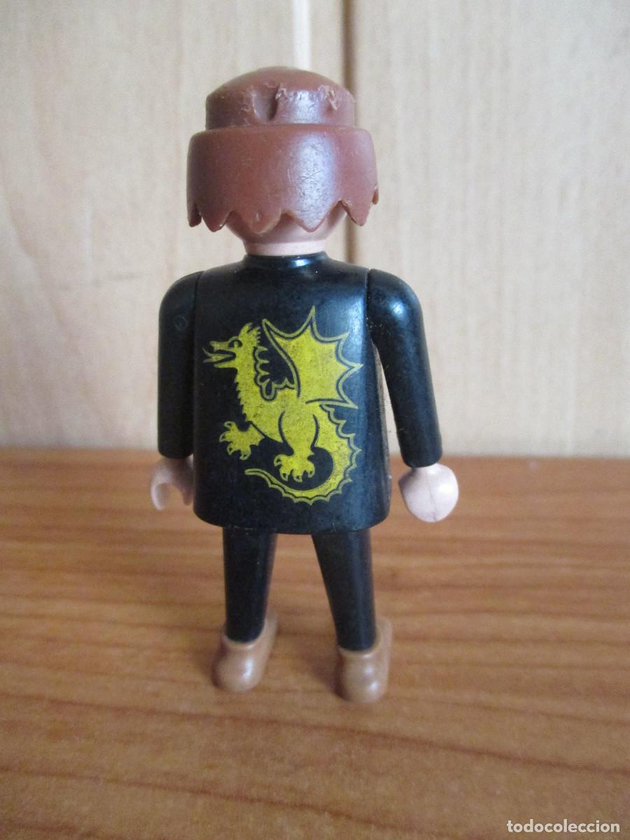 Playmobil: PLAYMOBIL : 1 FIGURA MEDIEVAL CON DRAGON AMARILLO A LA ESPALDA