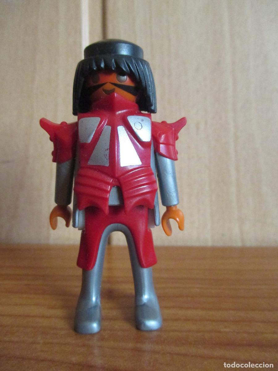 Playmobil: PLAYMOBIL : 1 FIGURA SOLDADO MEDIEVAL CON ARMADURA