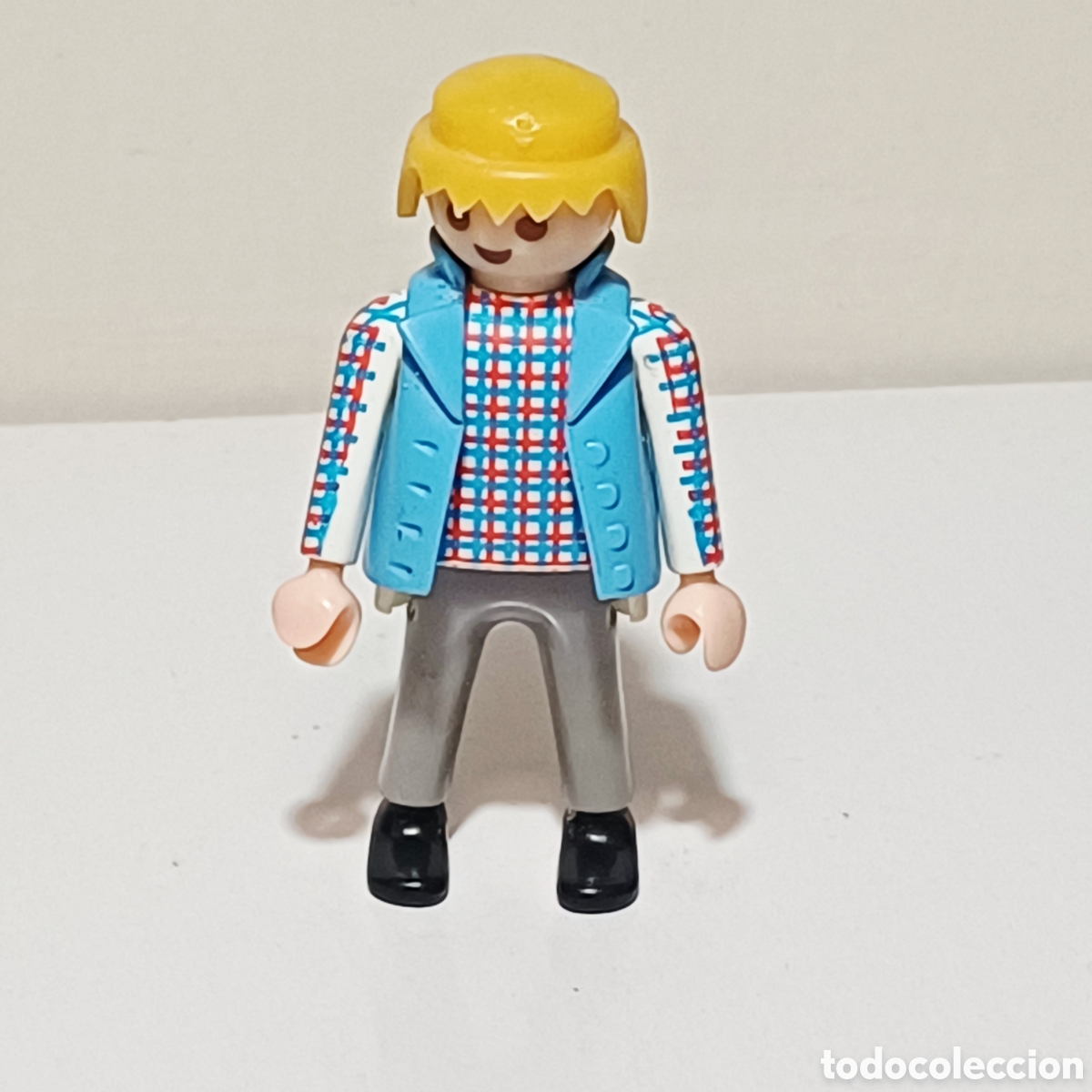 Playmobil: Figura Playmobil chico rubio hombre city ciudad camisa a cuadros chaleco azul
