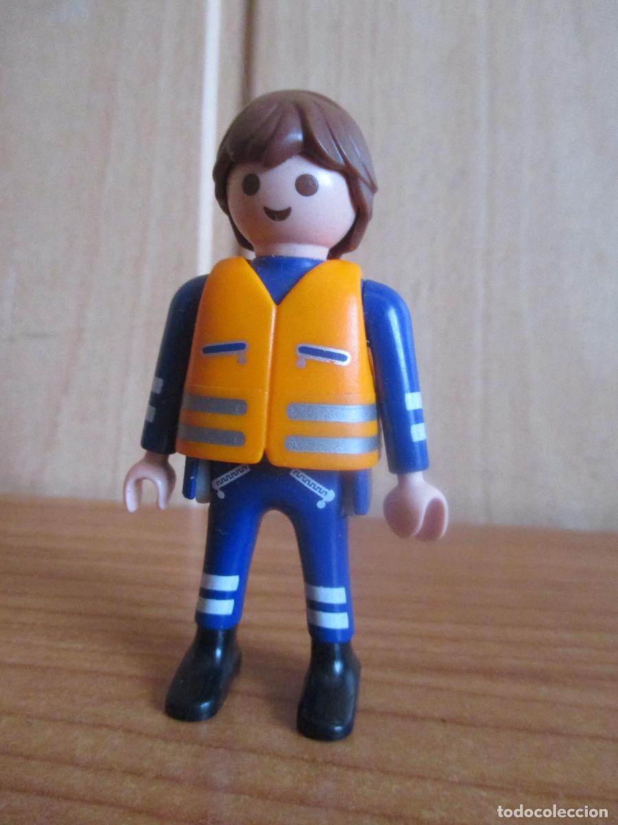 Playmobil: PLAYMOBIL : 1 FIGURA TRABAJADOR SERVICIO AEROPUERTO