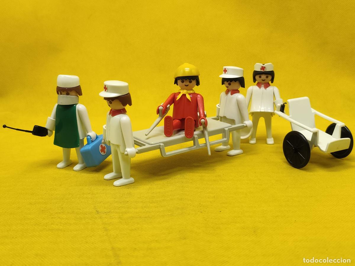 Playmobil: Playmobil Sanitarios con enfermo REF 3237 - Foto 2