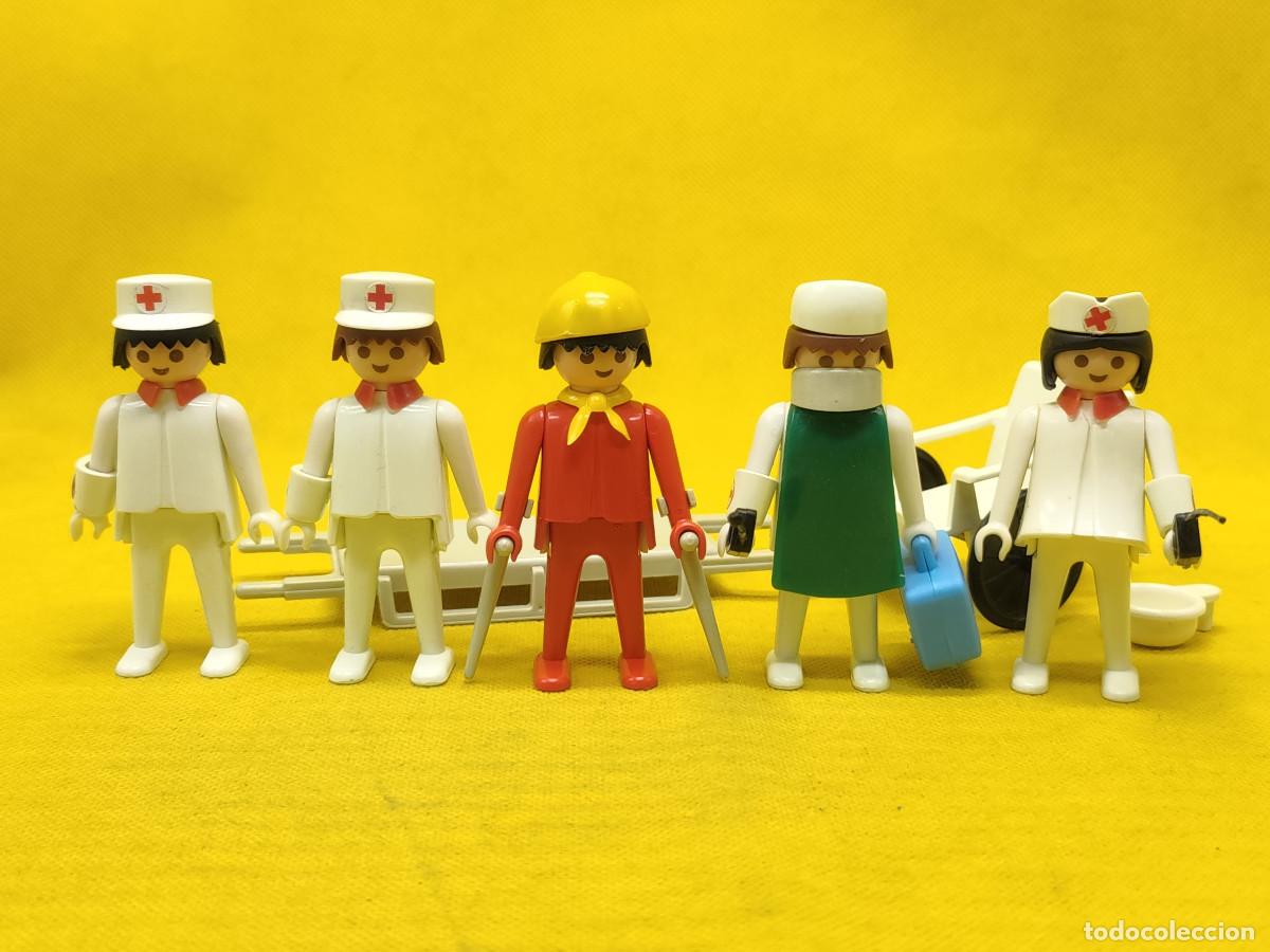 Playmobil: Playmobil Sanitarios con enfermo REF 3237 - Foto 3