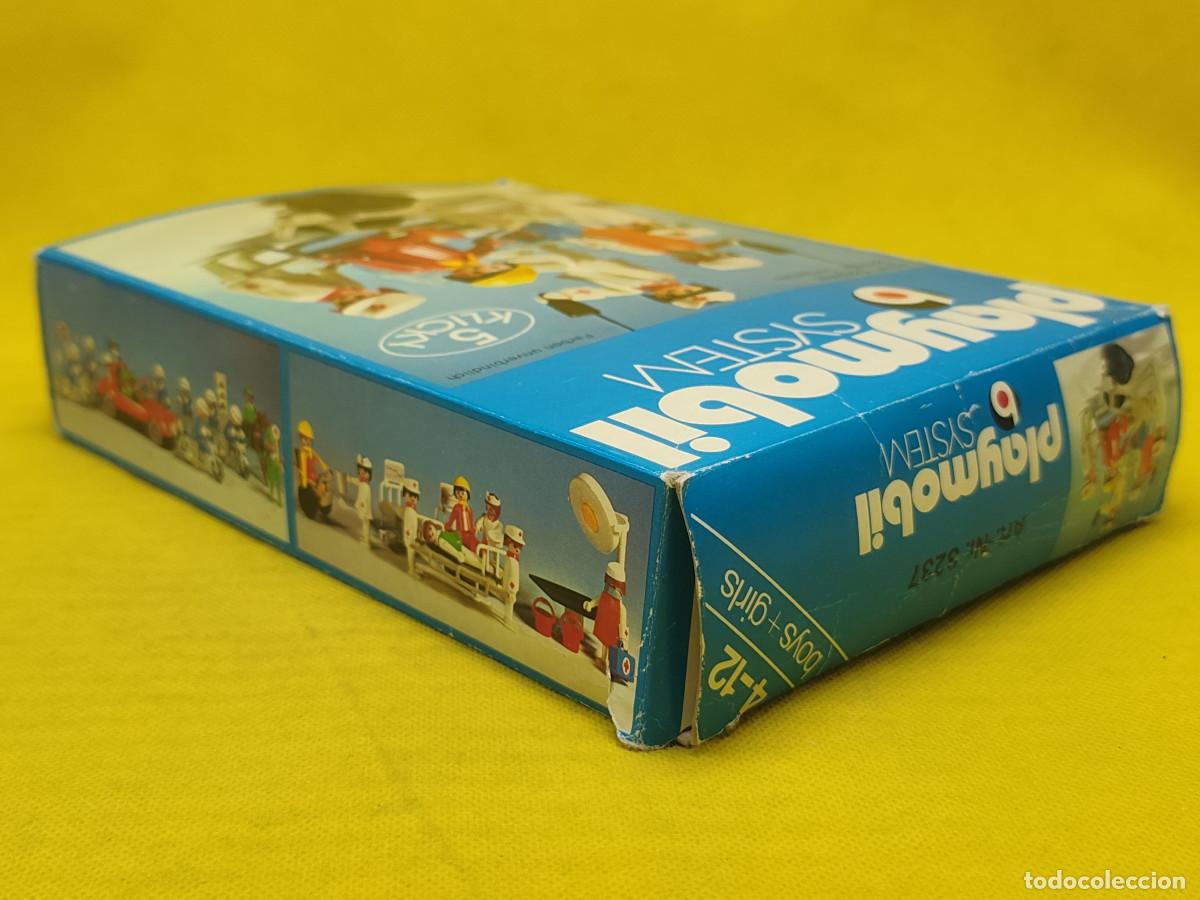 Playmobil: Playmobil Sanitarios con enfermo REF 3237 - Foto 8