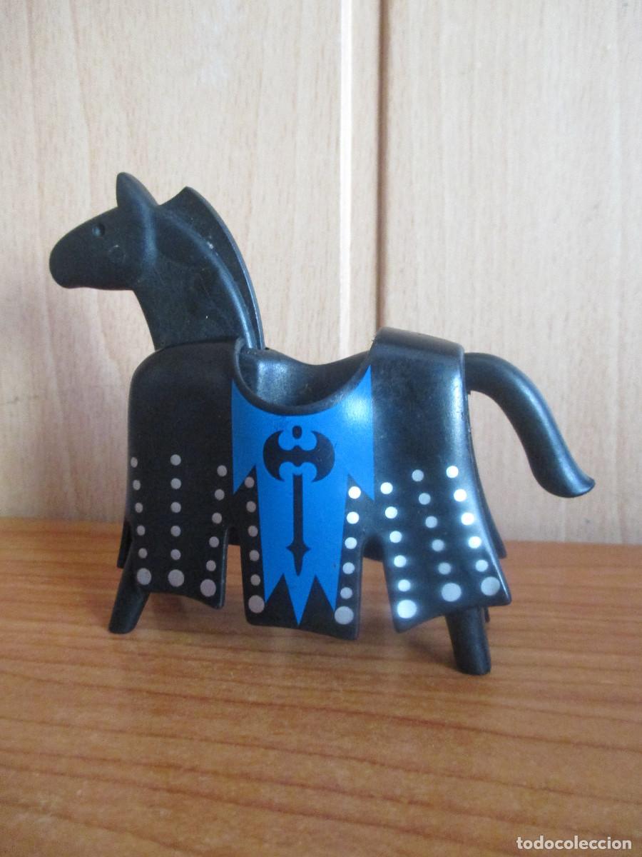 Playmobil: PLAYMOBIL : 1 CABALLO MEDIEVAL CON GUALDRAPA AZUL Y NEGRA