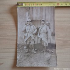Postales: ESPECTACULAR CARTE POSTALE FOTOGRÁFICA DE 1915, 2 SOLDADOS DE LA 1ªGUERRA MUNDIAL. ESCRITA
