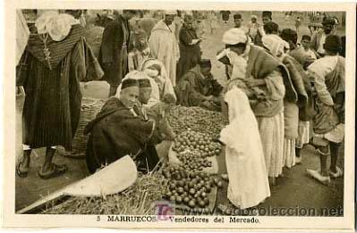 Postales: MARRUECOS,  AFRICA,  VENDEDORES DEL MERCADO,            P12918