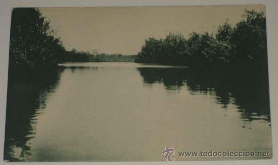 Cartes Postales: ANTIGUA POSTAL DE GUINEA CONTINENTAL - RIO EKUKO - ED. PUBLICACIONES PATRIOTICAS - NO CIRCULADA.