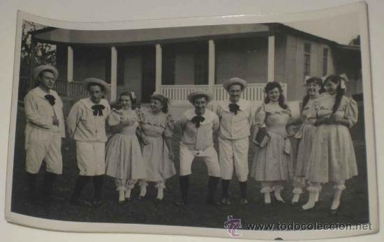 Postais: ANTIGUA FOTO POSTAL DE GUINEA ESPA&Ntilde;OLA - ESPA&Ntilde;OLES CELEBRANDO EL CARNAVAL - NO CIRCULADA.