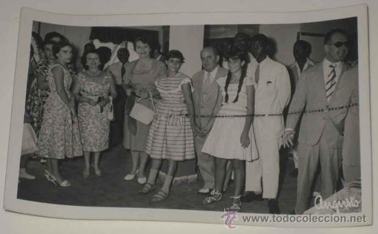 Postkarten: ANTIGUA FOTO POSTAL DE GUINEA ESPA&Ntilde;OLA - VISITA DE OFICIALES ESPA&Ntilde;OLES - FOTO AUGUSTA - NO CIRCULADA
