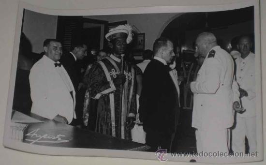 Postais: ANTIGUA FOTO POSTAL DE GUINEA ESPA&Ntilde;OLA - VISITA OFICIAL DE AUTORIDADES ESPA&Ntilde;OLAS - NO CIRCULADA - FO