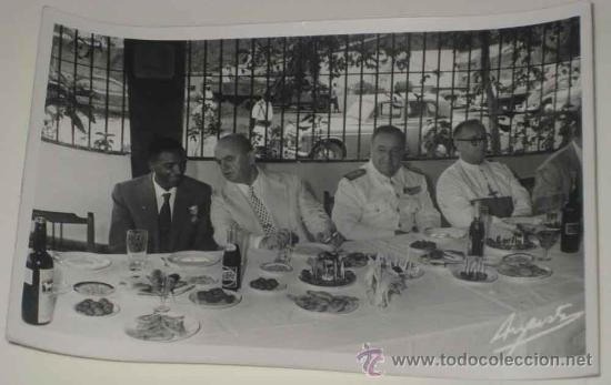 Postais: ANTIGUA FOTO POSTAL DE GUINEA ESPA&Ntilde;OLA - VISITA OFICIAL DE AUTORIDADES ESPA&Ntilde;OLAS - NO CIRCULADA - FO