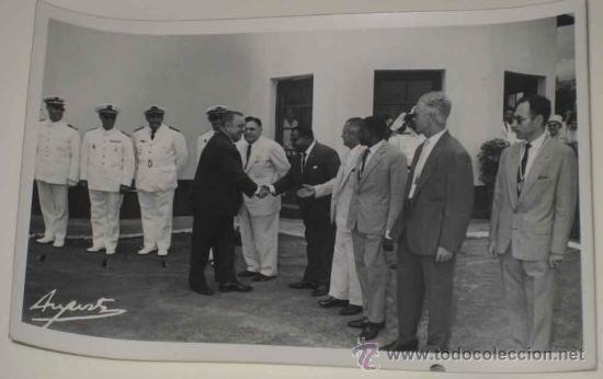 Postais: ANTIGUA FOTO POSTAL DE GUINEA ESPA&Ntilde;OLA - VISITA OFICIAL DE AUTORIDADES ESPA&Ntilde;OLAS - NO CIRCULADA - FO