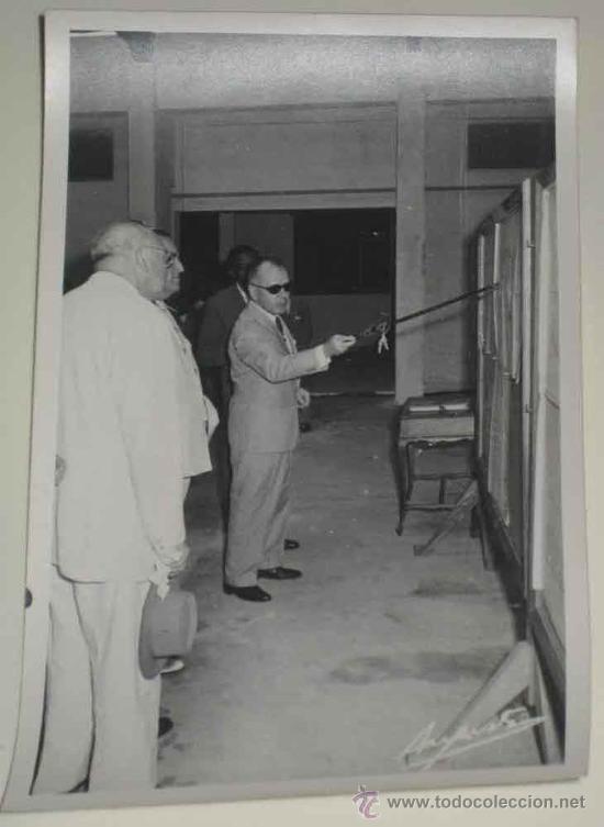 Postais: ANTIGUA FOTO POSTAL DE GUINEA ESPA&Ntilde;OLA - VISITA AUTORIADADES ESPA&Ntilde;OLAS  - NO CIRCULADA - FOTO AUGUST