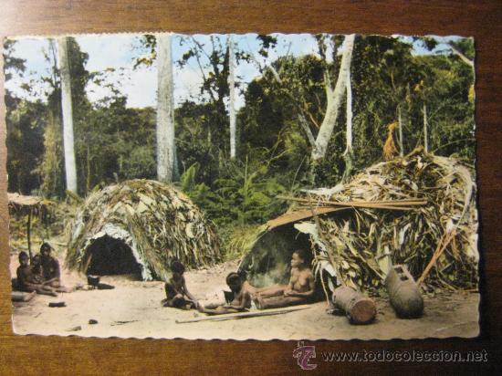 Postkarten: REPUBLICA CENTRO AFRICANA- CASAS DE PIGMEOS - POSTAL A&Ntilde;OS 50