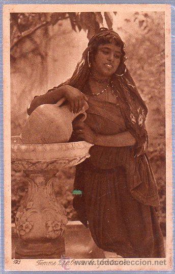 Postcards: TARJETA POSTAL DE MARRUECOS. MUJER ARABE EN LA FUENTE.