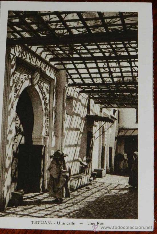 Postkarten: ANTIGUA POSTAL DE TETUAN - UNA CALLE - MARRUECOS - NO CIRCULADA.