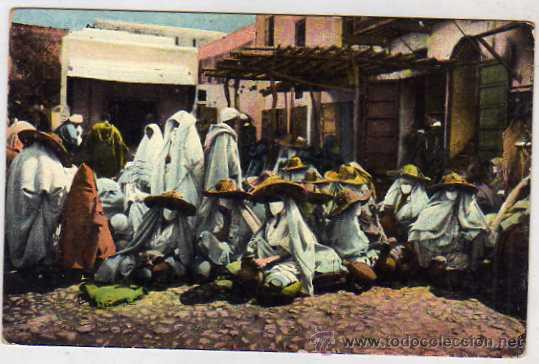 Postkarten: Tetuan. Vendedoras moras en el mercado. Sin circular.