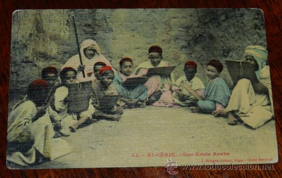 Postais: ANTIGUA POSTAL DE ARGELIA, N. 54, UNA ESCUELA ARABE, ED. J. BRINGAU, CIRCULADA.
