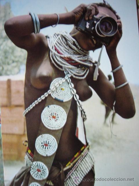 Cartes Postales: TURKANA GIRL.  NUDE.
