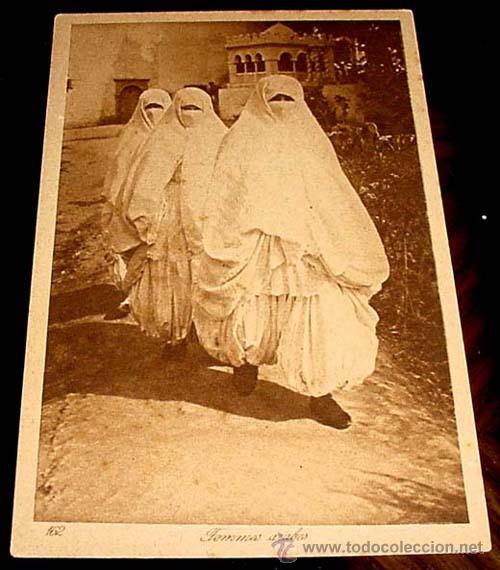 Cartes Postales: ANTIGUA  POSTAL DE MARRUECOS - MUJERES ARABES - ED.L.L - NO CIRCULADA.