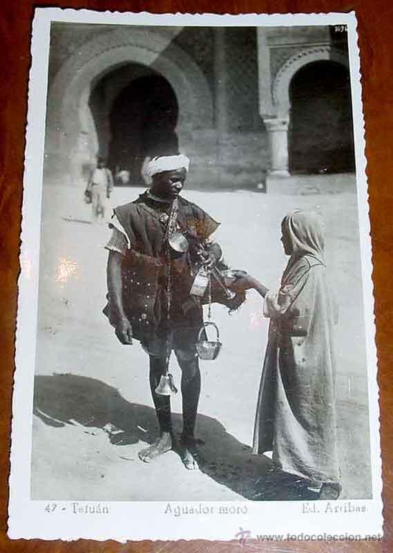 Cartoline: ANTIGUA FOTO POSTAL DE TETUAN (MARRUECOS) - OLD POSTCARD MOROCCO . AGUADOR MORO - ED. ARRIBAS - SIN