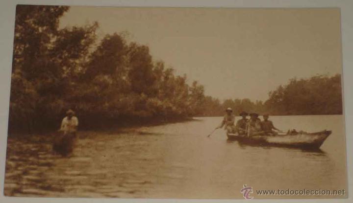 Cartoline: ANTIGUA POSTAL DE GUINEA CONTINETAL - EMBARCACIONES INDIGENAS EN EL RIO BIKABA - ED. PUBLICACIONES P