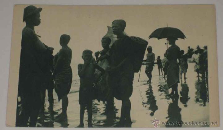 Cartoline: ANTIGUA POSTAL DE GUINEA CONTINENTAL - PLAYERAS DE PUNTA M&acute;BONDA - ED. PUBLICACIONES PATRIOTICAS - N